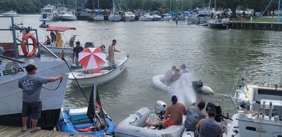 Bum Boat photo 029